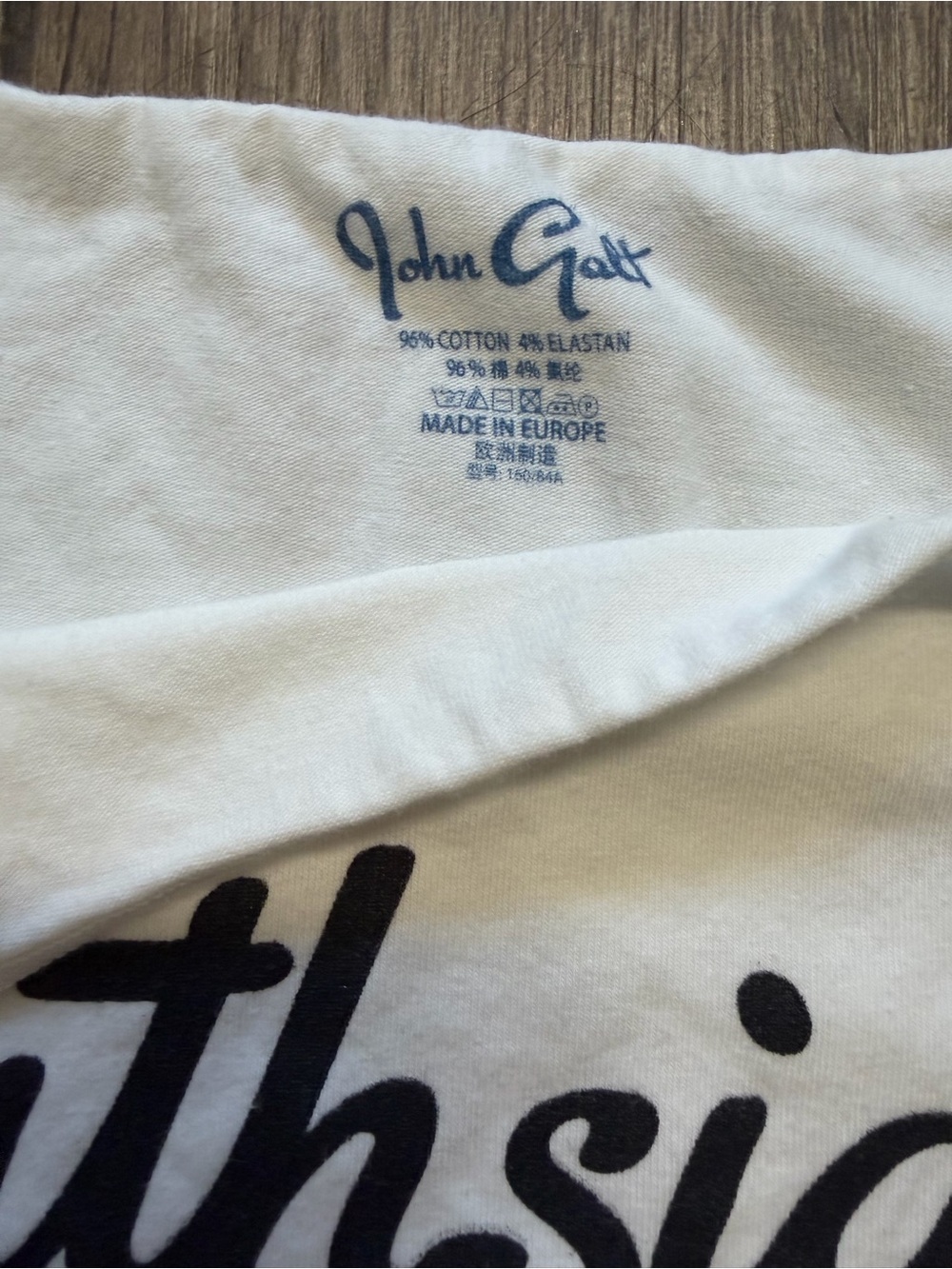 Brandy Melville White Raw Hem Boat Neckine Short Sleeves Graphic t- Shirt - Picture 6 of 9